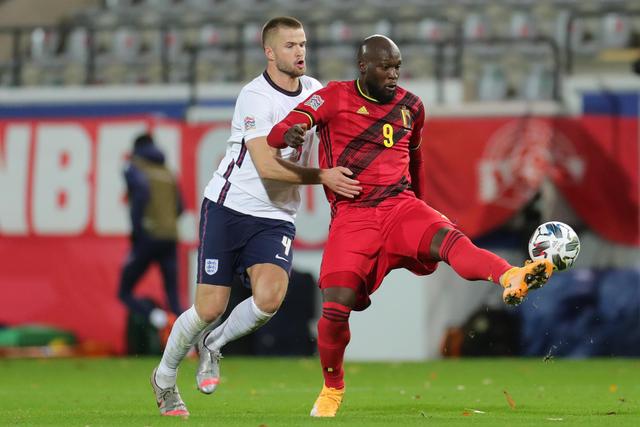 周鹏:詹姆斯38岁还这么猛 我也能继续绽放光芒